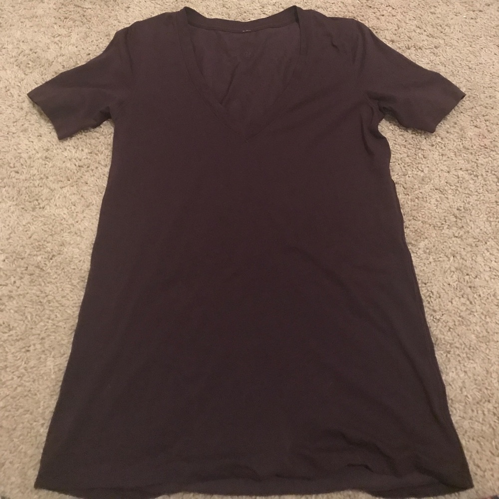 Lululemon love tee v